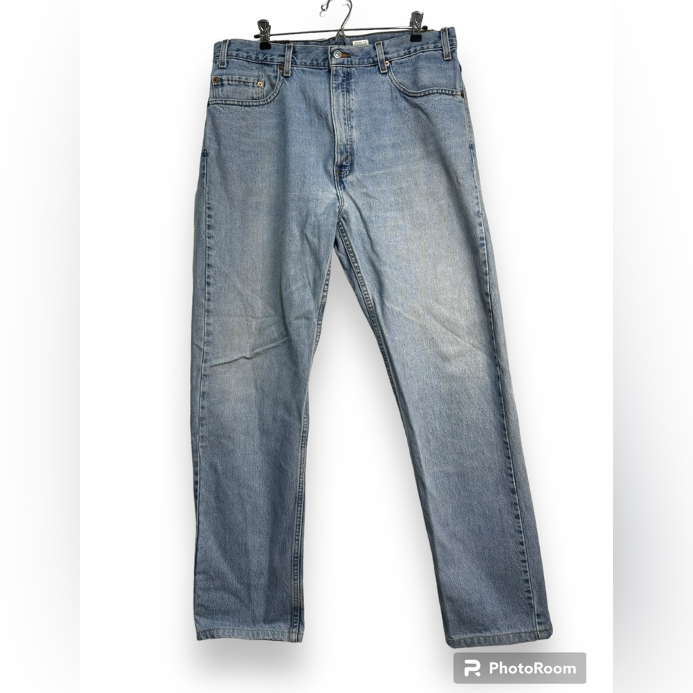 Vintage Levi’s 505 Jeans Mens 38x34 Straight Leg Light Wash Blue Denim Jeans